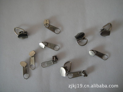 仿水拉鏈專用的反穿拉頭 價(jià)格、廠家與產(chǎn)品解析